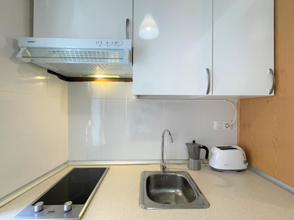 Cómodo y acogedor apartamento en Madrid Centro Exterior foto