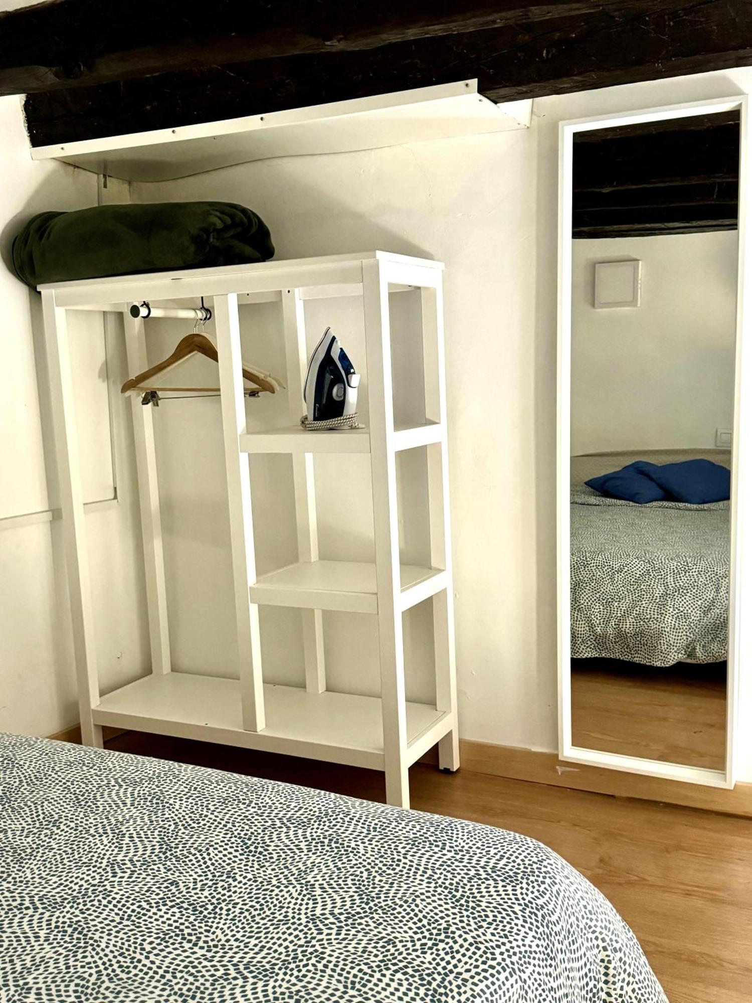 Cómodo y acogedor apartamento en Madrid Centro Exterior foto